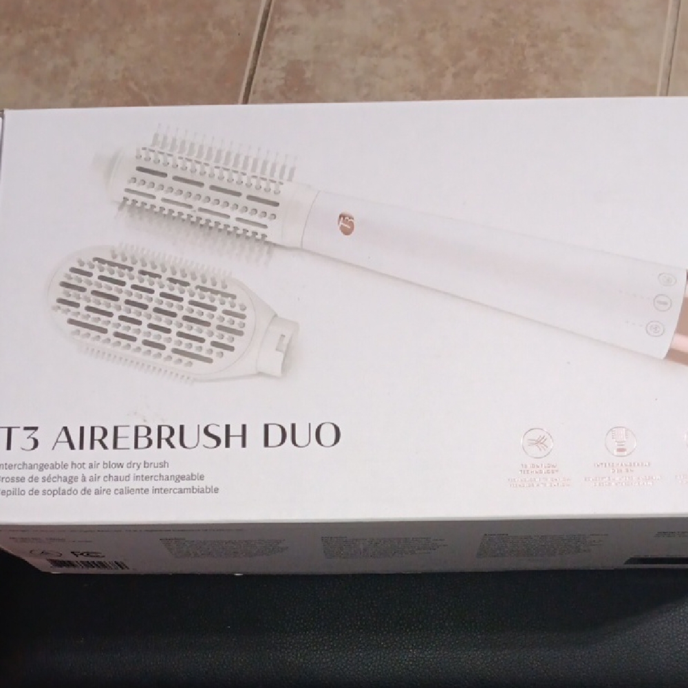 T3 Styling Brush with White and Rose Gold Finish